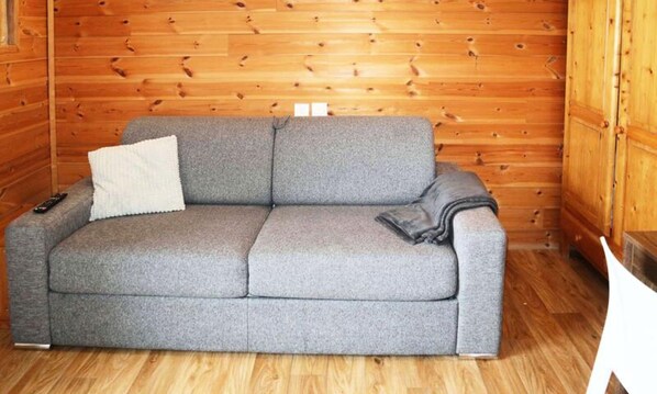 Living area - Apartment in Les Orres With Ski Slope Access (Les Orres)
