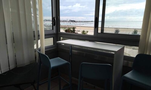 Pornichet - Seafront Apartment for 4 People