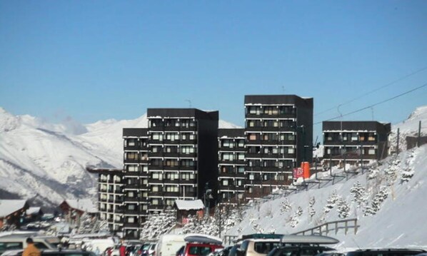 Exterior - Bright & Welcoming Apartment At the Foot of the Slopes Balcony (Les Belleville)