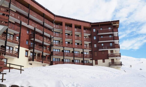 Exterior - Apartment in Reberty With Ski Access (Les Belleville)