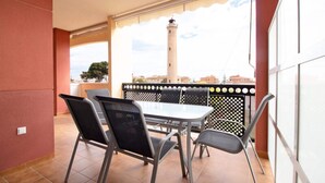 Tempat makan outdoor