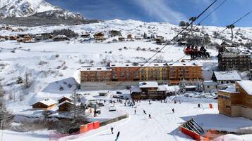 Snow and ski sports