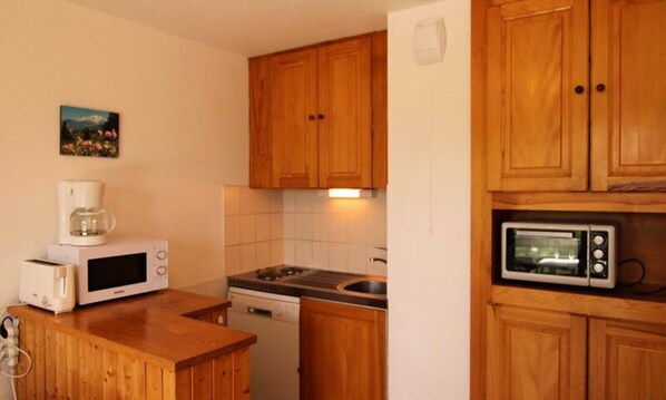 微波炉、烤箱、洗碗机、茶具/咖啡用具