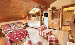Interior - 2-room Apartment + Cabin + Alcove, Sleeps 4/6, Megeve (Megeve)