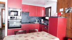 Fridge, microwave, oven, dishwasher - 2 Rooms for 5 People (Le Grand-Bornand)