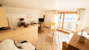 Interior - 2-room Apartment for 6 People, 3-star Rating, South-facing (Valloire)