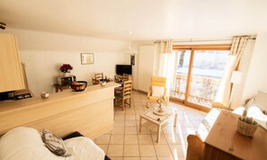 Interior - 2-room Apartment for 6 People, 3-star Rating, South-facing (Valloire)