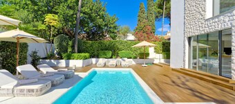 Villa in Puerto Banus With Heated Pool
