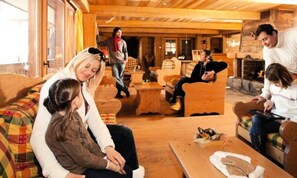 Interior - 1-bedroom Apartment for 4 People, Essential, Balcony, View (Les Belleville)