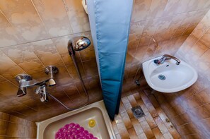 Apartment | Bathroom - Apartment and Room Cicko - One Bedroom Apartment With Terrace and Sea View (Dubrovnik)