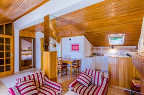 Apartment | Living room - Apartment and Room Cicko - One Bedroom Apartment With Terrace and Sea View (Dubrovnik)