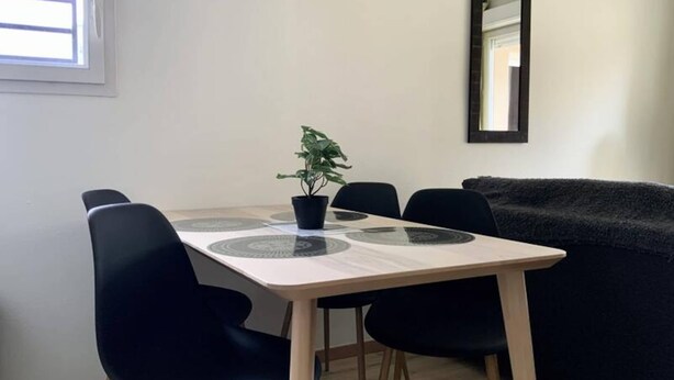 Dining - Apartments for 4 People (Avene)