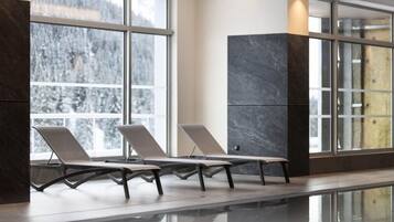 Hồ bơi ngoài trời, hồ bơi nước nóng