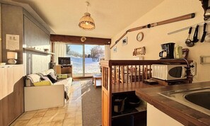 Living area - Studio Apartment in Notre-dame-de-bellecombe - Sleeps 4 (Notre-Dame-de-Bellecombe)