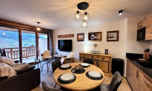 Interior - Apartment in La Turche Near Perrieres Slopes (Les Gets)