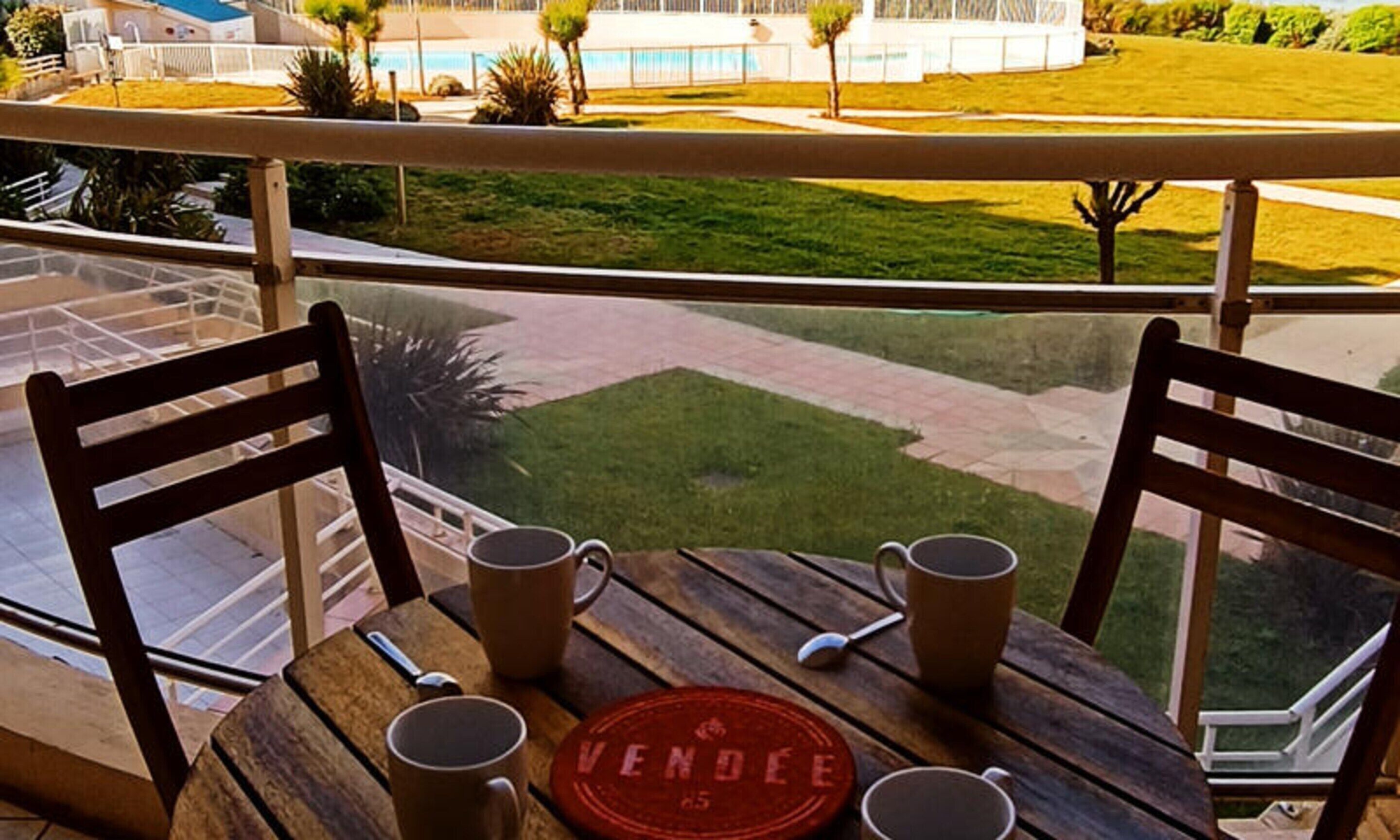 Tempat makan outdoor