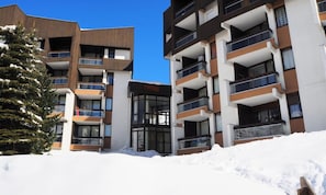 Exterior - Studio Comfortable Close to the Slopes Balcony (Les Belleville)