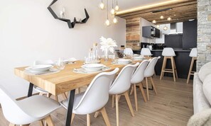 Dining - Marmotte 103 - New Apartment With Breathtaking Views of the Slopes (Bonneval-sur-Arc)