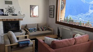 Living area - Three-room Apartment for 6/7 People With a Breathtaking View Facing South (Orcieres)