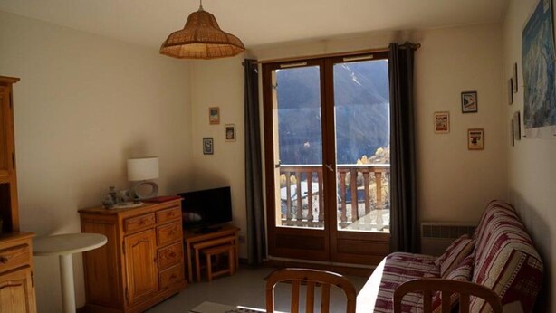 Unclassified image, 1 of 3, button - Apartment for 4 People in the Quiet Resort of Saint Sorlin D'arves (Saint-Sorlin-d'Arves)
