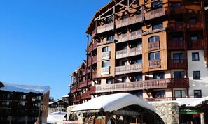 Exterior - Apartment in Savoy Near ski Slopes (Les Belleville)