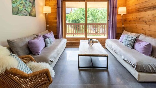Unclassified image, 1 of 3, button - Apartment in Meribel Near Golf Ski Lift (Les Allues)