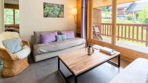 Unclassified image, 3 of 3, button - Apartment in Meribel Near Golf Ski Lift (Les Allues)