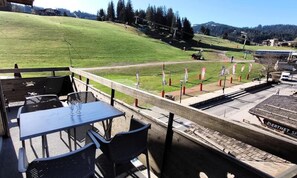 Outdoor dining - Apartment in Les Gets by Chavannes Lifts (Les Gets)
