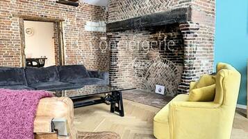 Apartment | Living area