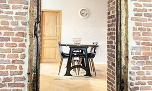 Apartment | Dining - Apartments for 4 People (Ault)