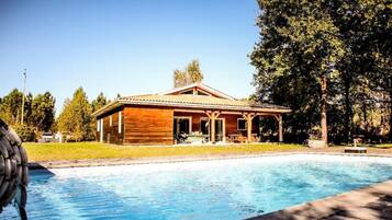 Indoor pool, outdoor pool