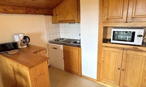 Microwave, oven, dishwasher, coffee/tea maker - Studio Apartment in Les Saisies for 6 People (Hauteluce)
