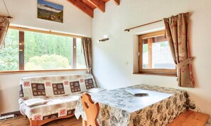 Interior - Apartment in Bessans Near Ski Trails (Bessans)