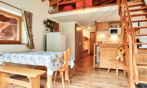 Dining - Apartment in Bessans Near Ski Trails (Bessans)
