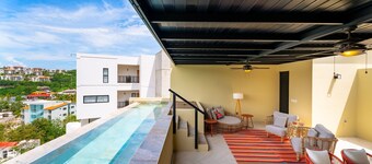 Penthouse with Pickle Ball Court
