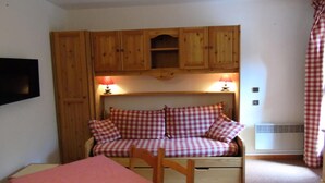 Living area - Studio for 4 People (Modane)