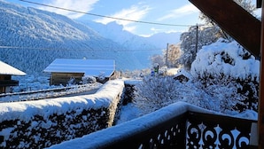 Property grounds - The Alpine - 4 Rooms in a Detached Chalet (Saint-Gervais-les-Bains)