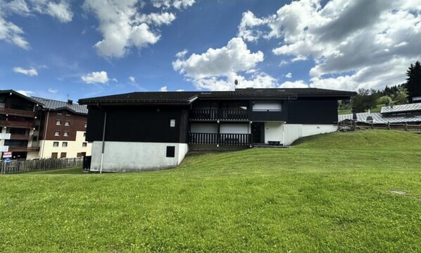 Exterior - Located at the Foot of the Slopes of Morillon 1100 (Morillon)