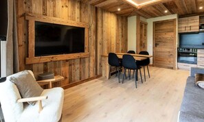 Living area - Apartments for 4 People (Les Allues)