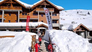 Exterior - Detached Triplex Chalet for 10 People (Valmeinier)