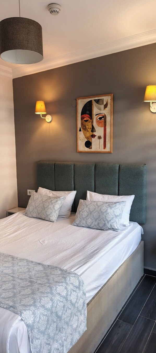 3 bedrooms, iron/ironing board, WiFi