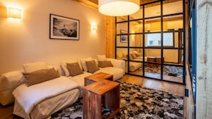Unclassified image, 2 of 3, button - Apartment in Meribel With Ski-in/ski-out (Les Allues)