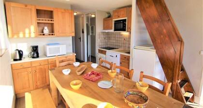 Apartment in Les Carrets Near Ski Lifts