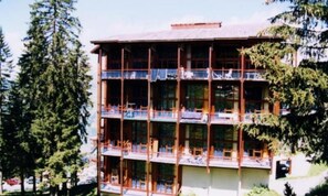 Exterior - Holiday Home in Charmettoger With Valley View (Bourg-Saint-Maurice)