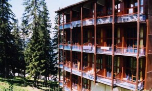 Exterior - Holiday Home in Charmettoger With Valley View (Bourg-Saint-Maurice)