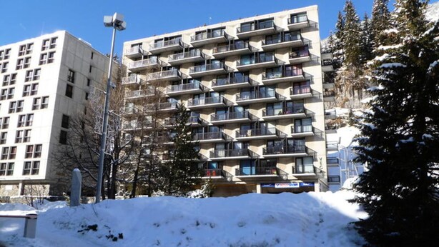 Unclassified image, 1 of 2, button - Bright Studio Close to the Slopes and Shops Balcony (Araches-la-Frasse)
