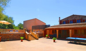 Khuôn viên nơi lưu trú