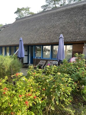 Exterior - Vacation home - directly on the beach (Karlshagen)