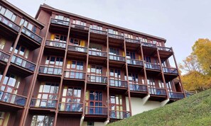 Exterior - Apartment in Charmettoger Near Ski Lift (Bourg-Saint-Maurice)