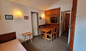 Interior - Studio for 4 People (Modane)